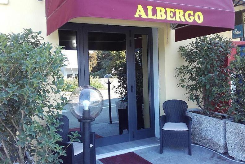 Residence Checkin A Richiesta Parma Exterior foto